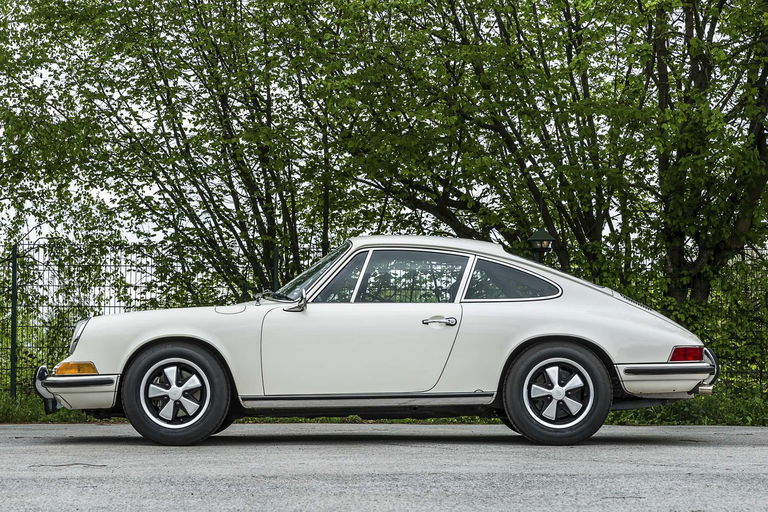 Porsche 911 T
