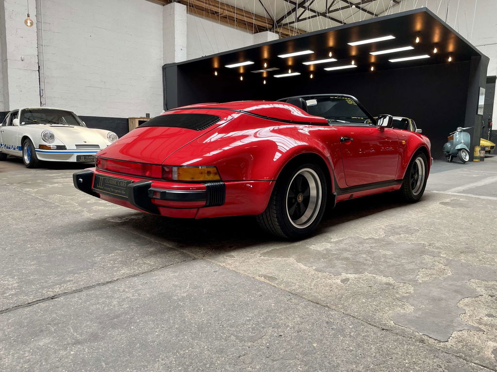 Porsche 911 Carrera 3.2 Speedster