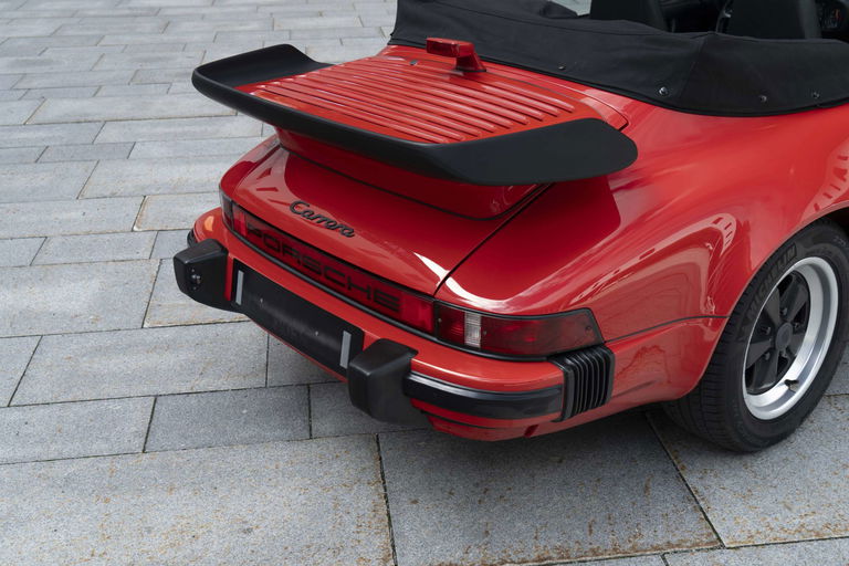 Porsche 911 Carrera 3.2