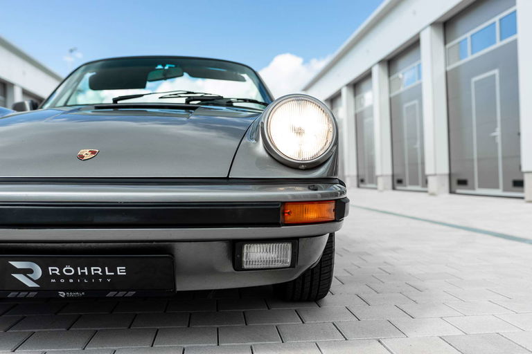 Porsche 911 Carrera 3.2