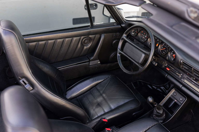 Porsche 911 Carrera 3.2