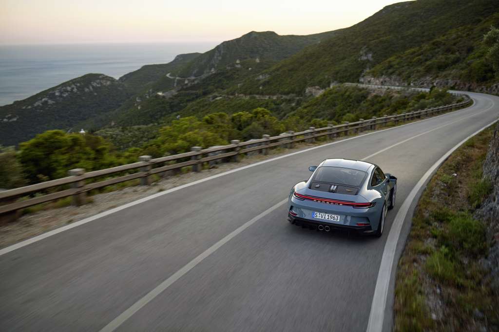 Porsche 911 S/T Heritage Design
