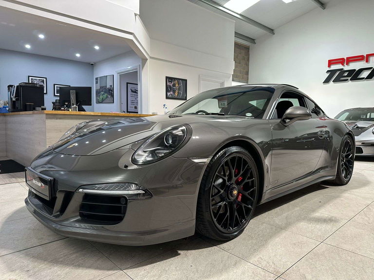 Porsche 991 Carrera GTS