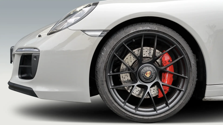 Porsche 991.2 Carrera 4 GTS