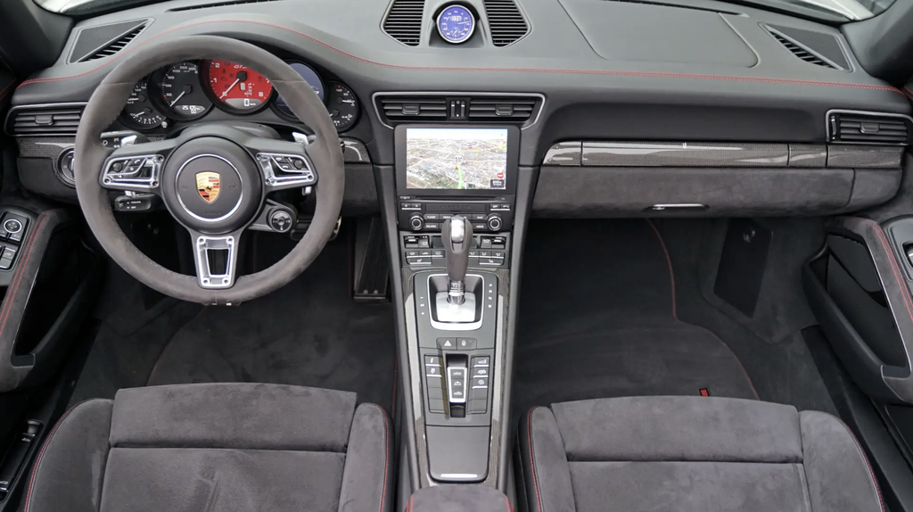 Porsche 991.2 Carrera 4 GTS