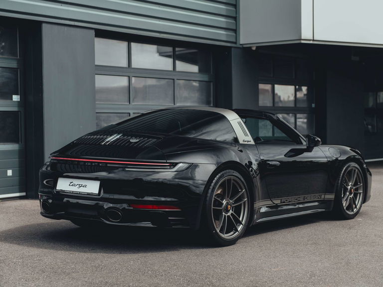 Porsche 992 Edition 50 Jahre Porsche Design