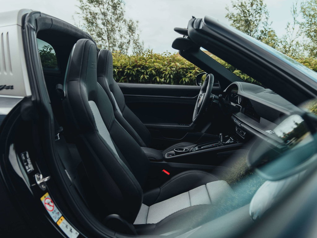 Porsche 992 Edition 50 Jahre Porsche Design