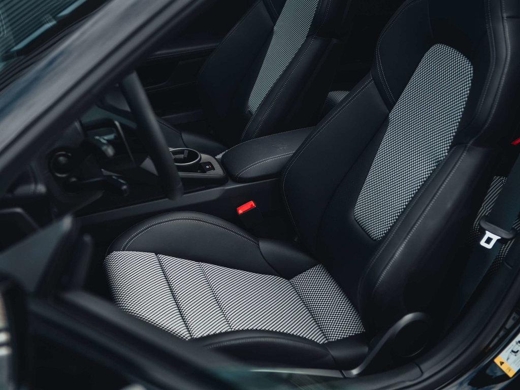 Porsche 992 Edition 50 Jahre Porsche Design