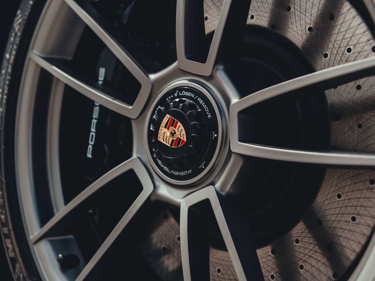 Porsche 992 Edition 50 Jahre Porsche Design