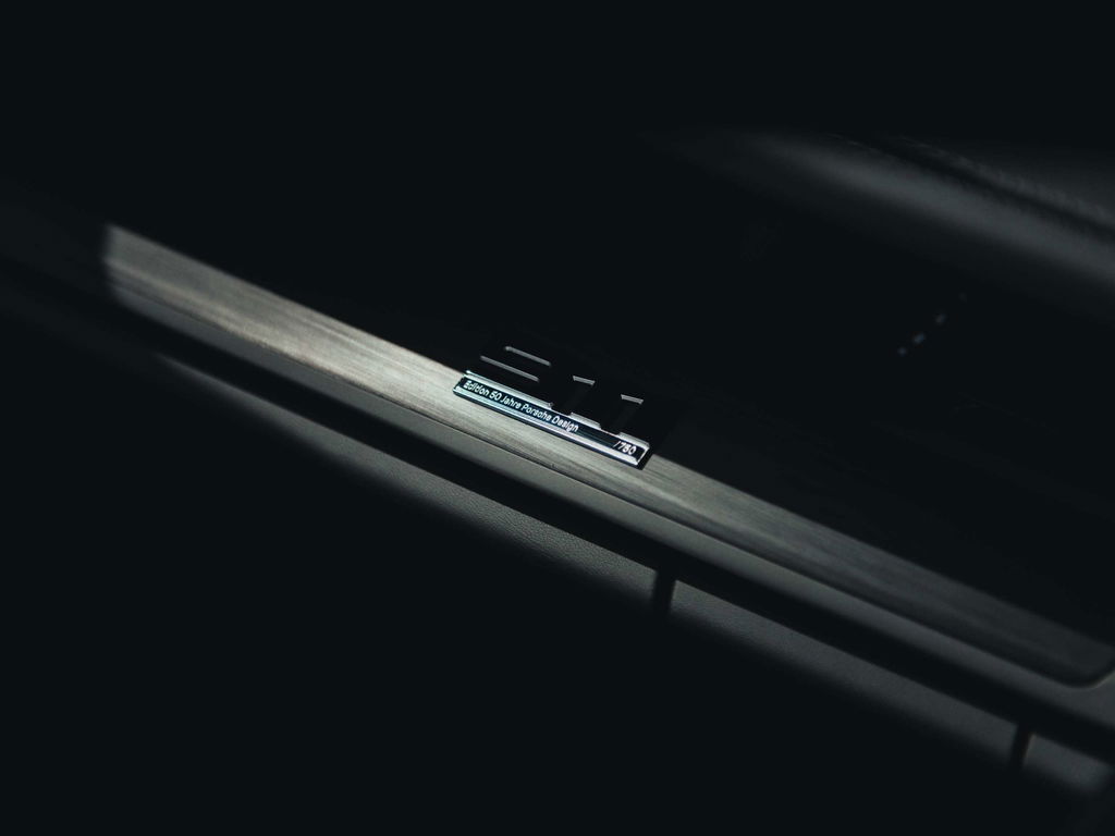 Porsche 992 Edition 50 Jahre Porsche Design