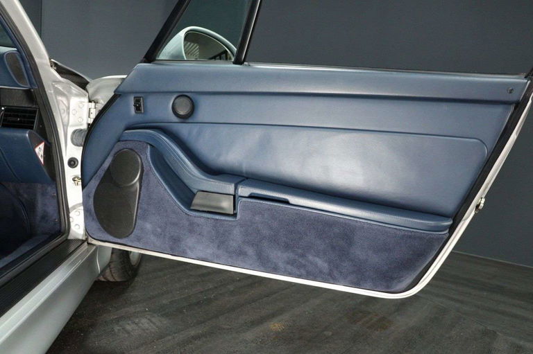 Porsche 993 Carrera 4S