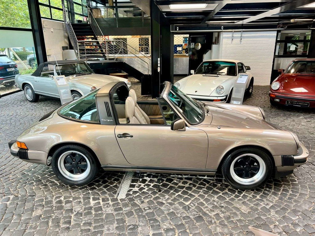 Porsche 911 Carrera 3.2