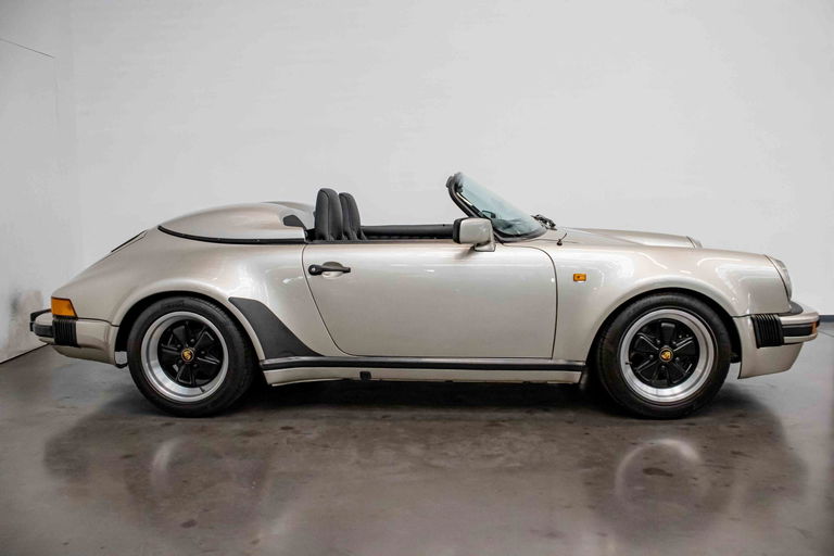 Porsche 911 Carrera 3.2 Speedster