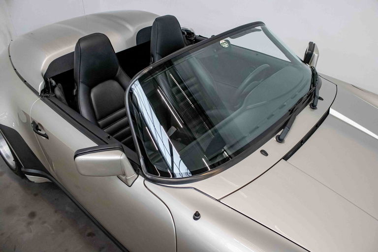 Porsche 911 Carrera 3.2 Speedster