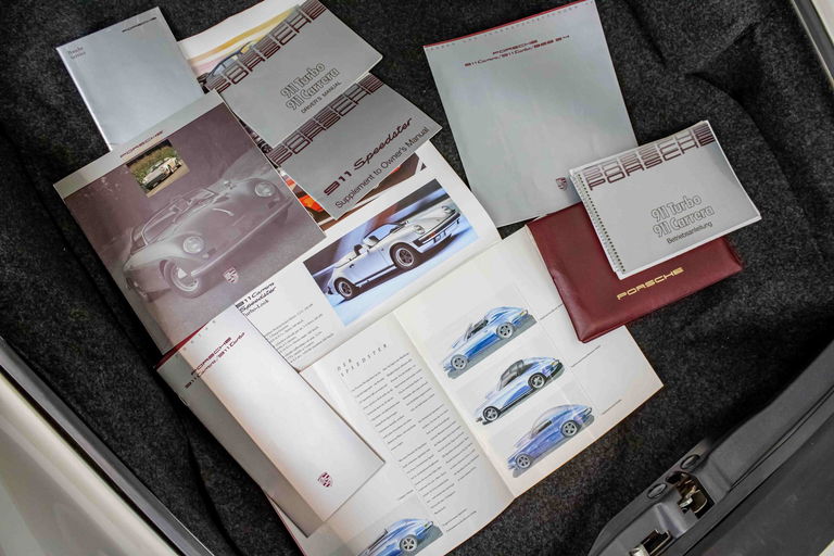 Porsche 911 Carrera 3.2 Speedster