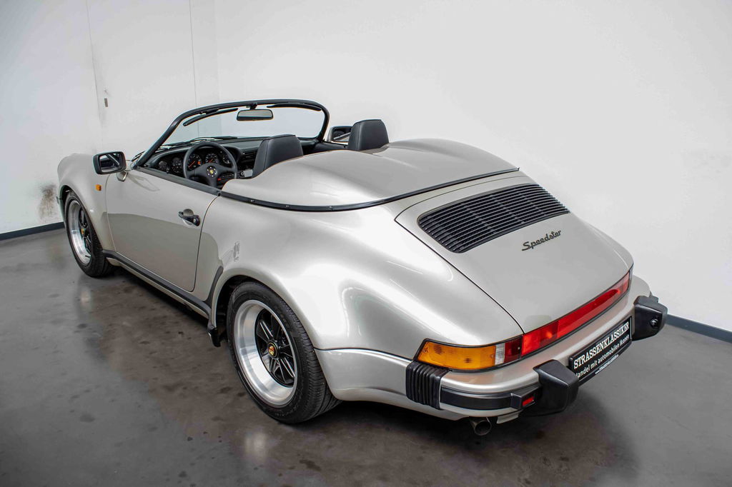 Porsche 911 Carrera 3.2 Speedster