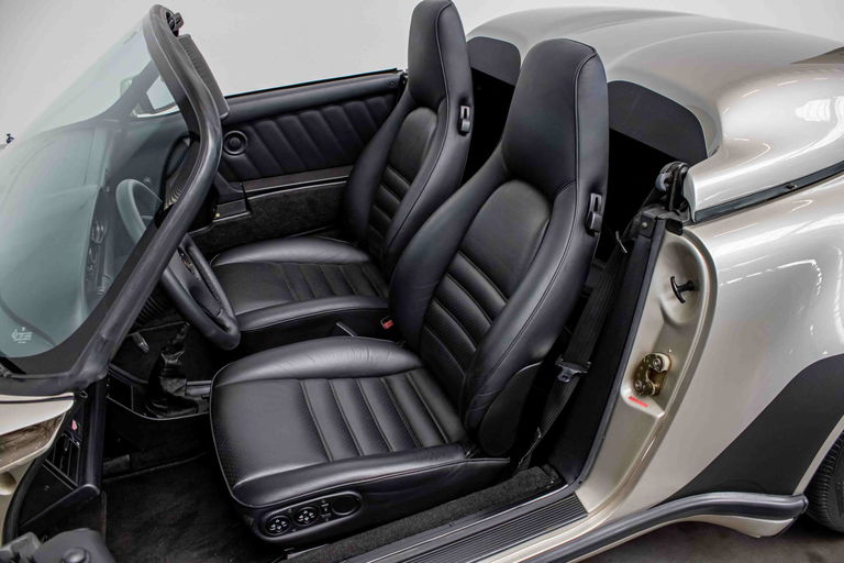 Porsche 911 Carrera 3.2 Speedster