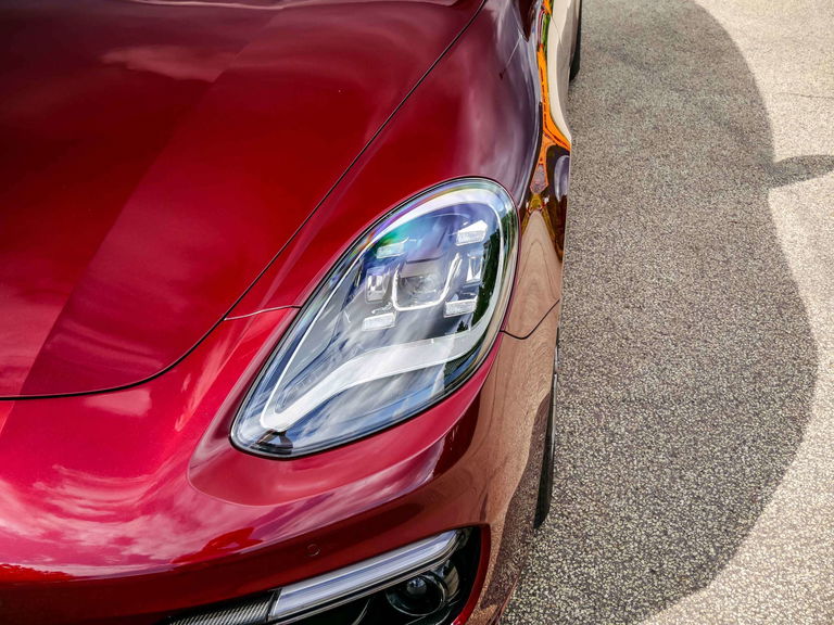 Porsche Panamera 4 E-Hybrid