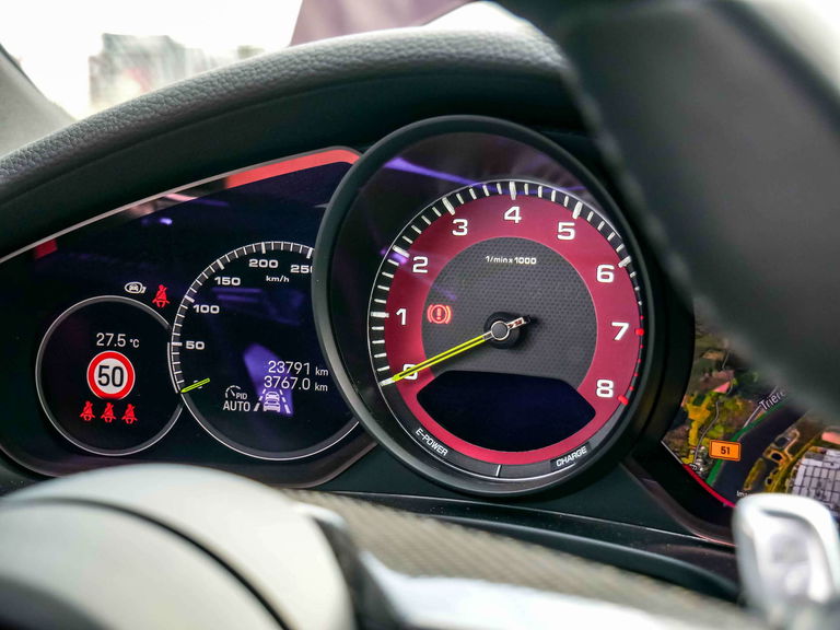 Porsche Panamera 4 E-Hybrid