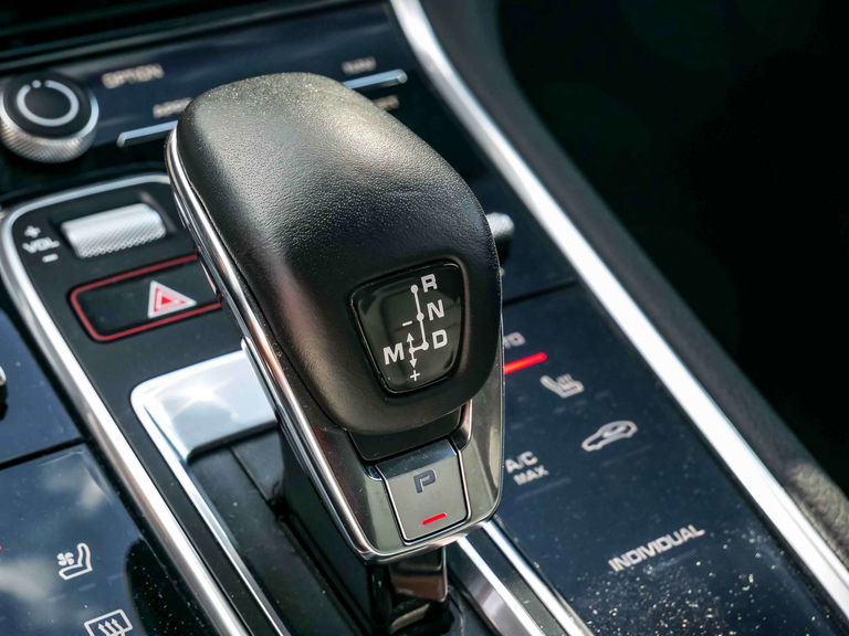 Porsche Panamera 4 E-Hybrid