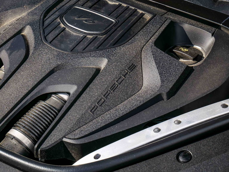 Porsche Panamera 4 E-Hybrid