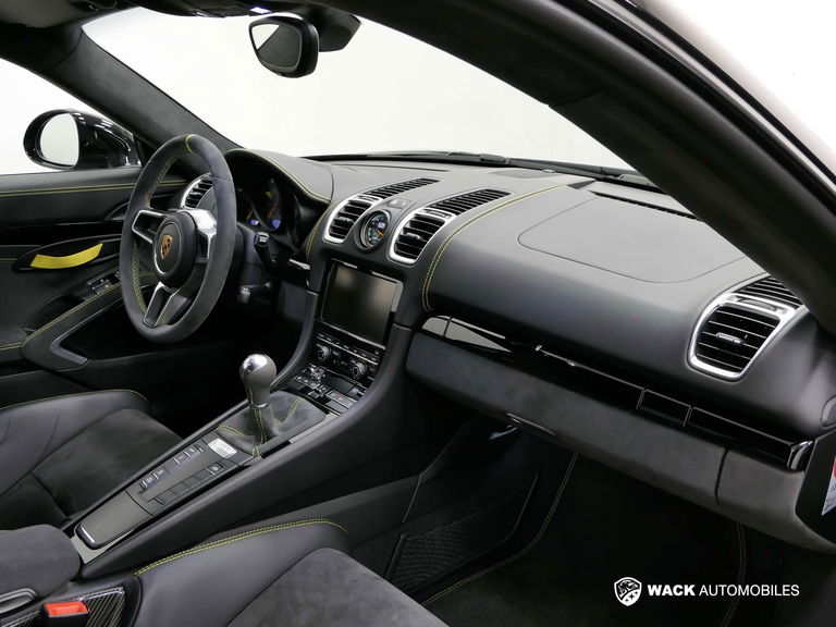 Porsche 981 Cayman GT4