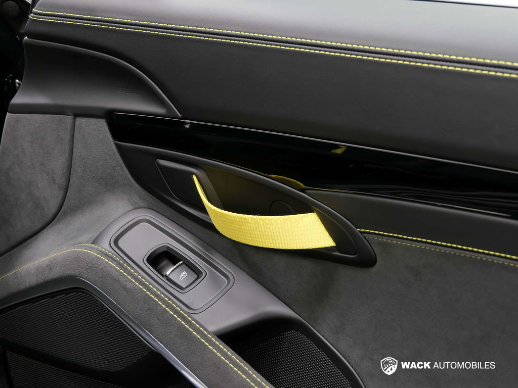 Porsche 981 Cayman GT4