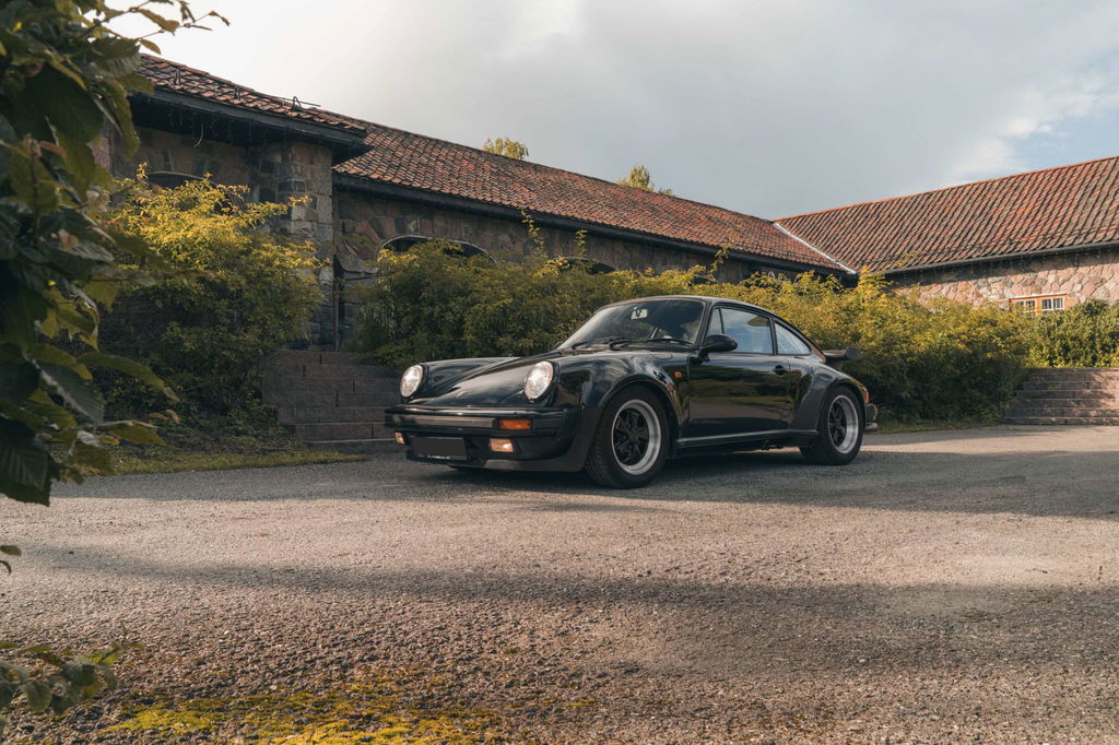 Porsche 911 Turbo 3.3