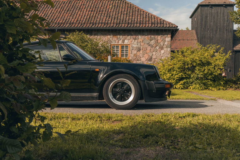 Porsche 911 Turbo 3.3