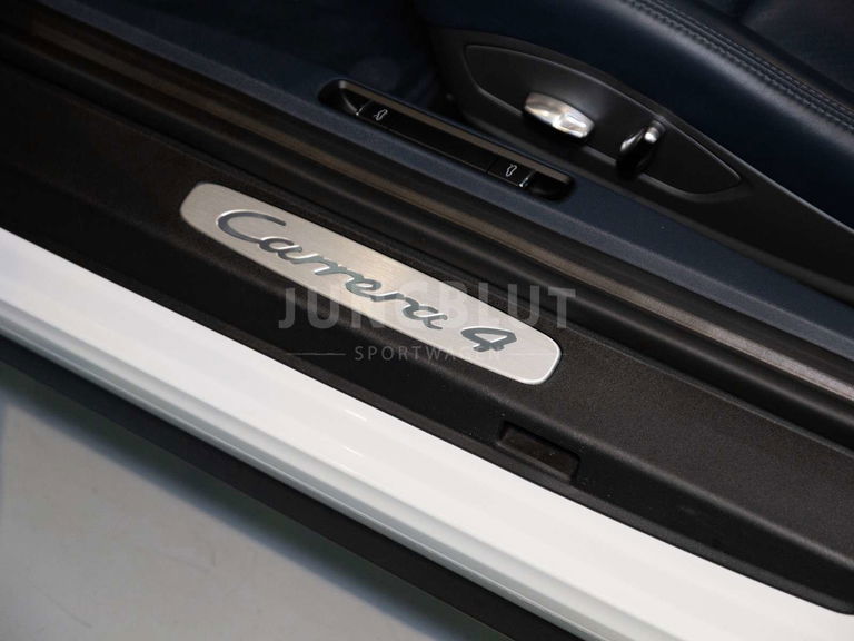 Porsche 991 Carrera 4