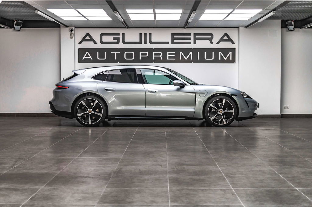 Porsche Taycan 4 Cross Turismo