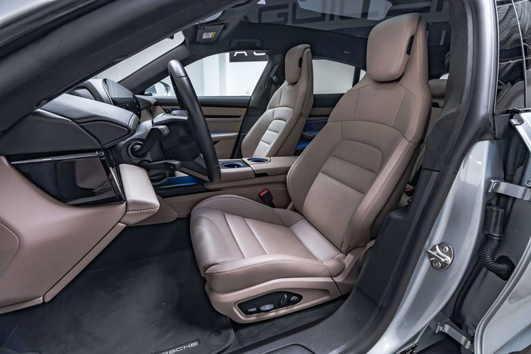 Porsche Taycan 4 Cross Turismo