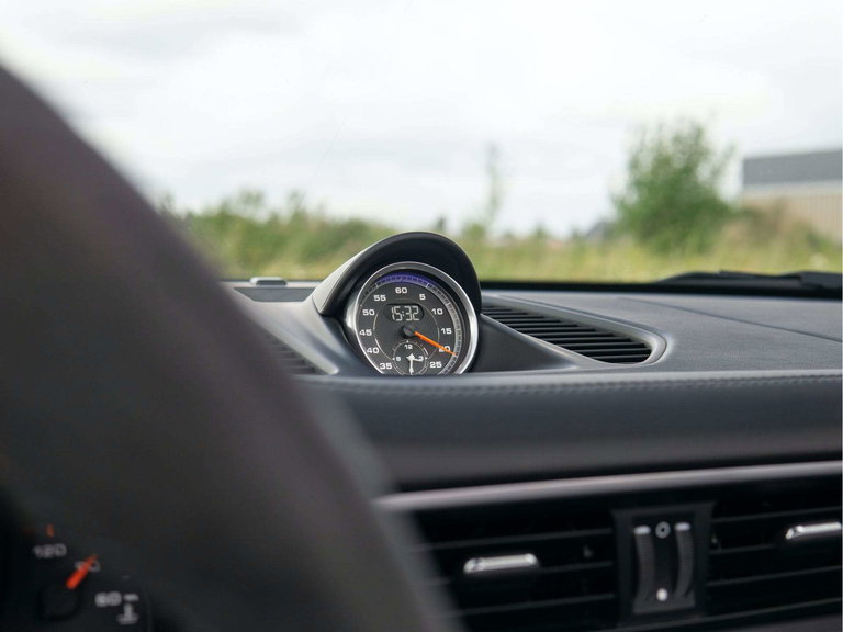 Porsche 991.2 Carrera GTS