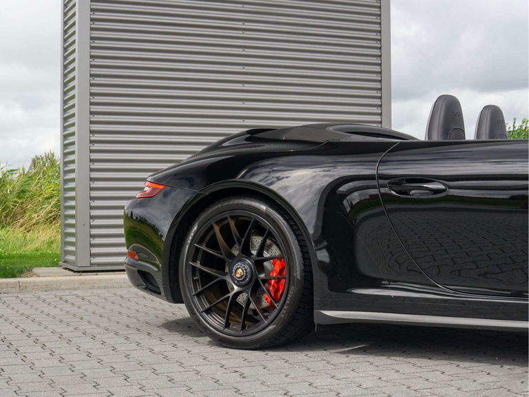 Porsche 991.2 Carrera GTS