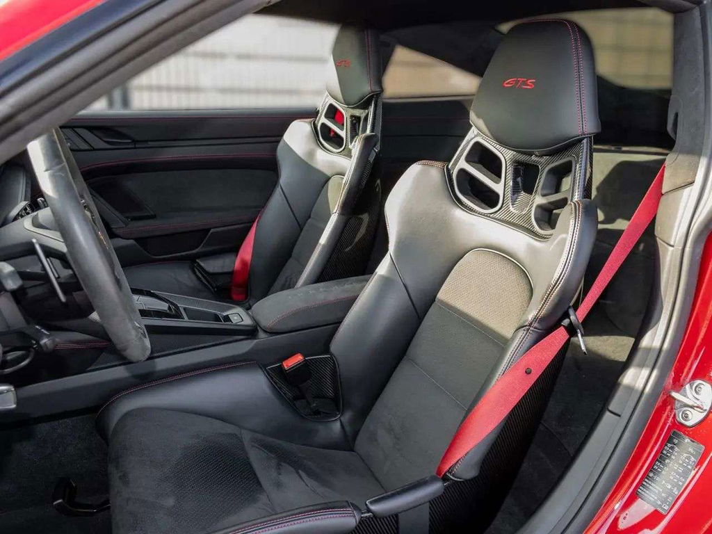 Porsche 992 Carrera GTS