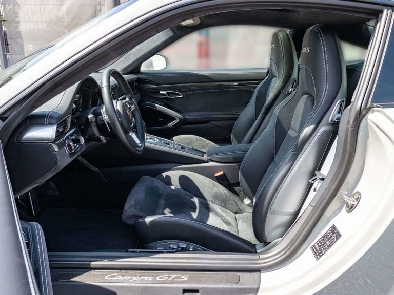 Porsche 991.2 Carrera GTS