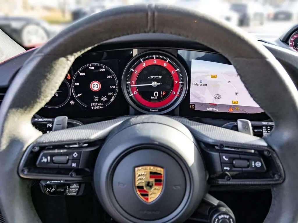 Porsche 992 Carrera GTS