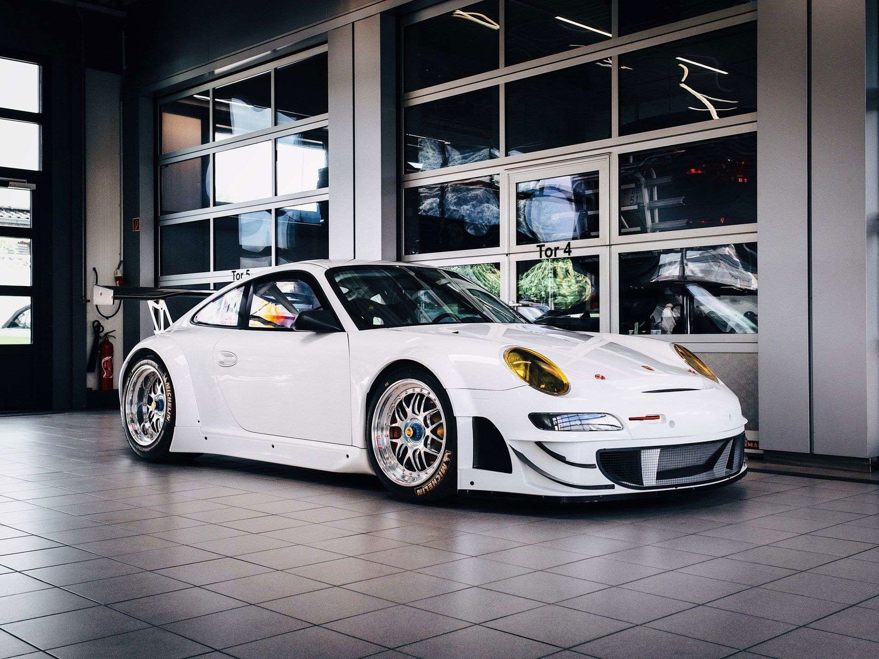 2008-porsche-911-gt3-rsr46.jpg