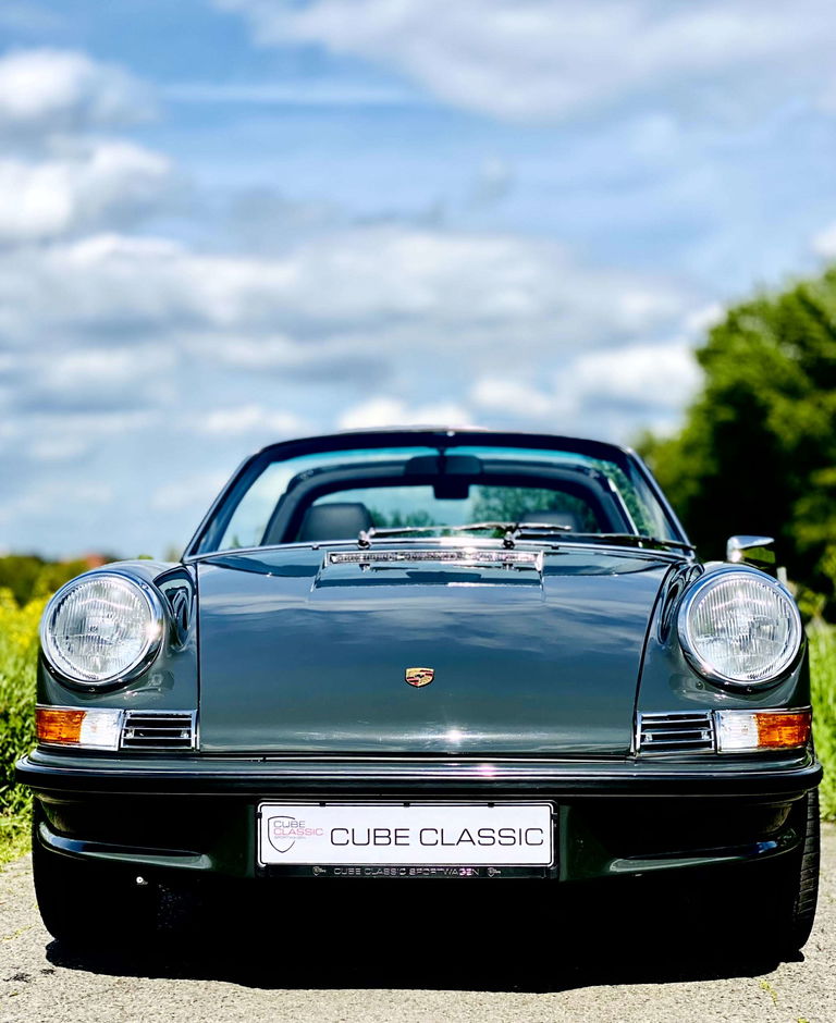 Porsche 911 Backdate