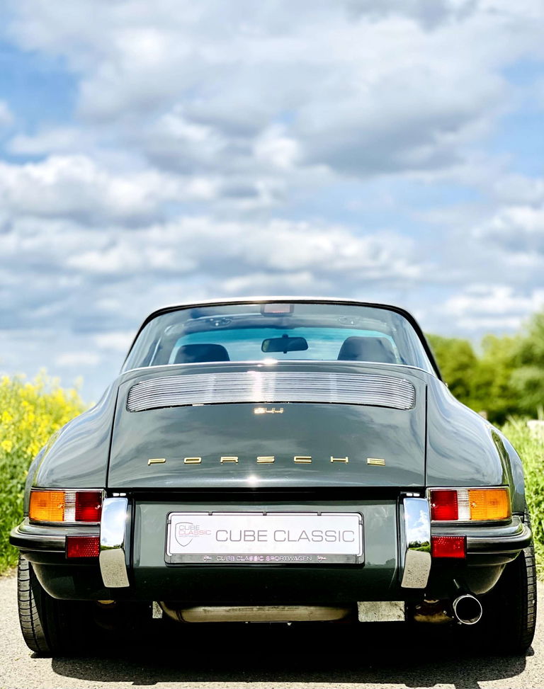 Porsche 911 Backdate