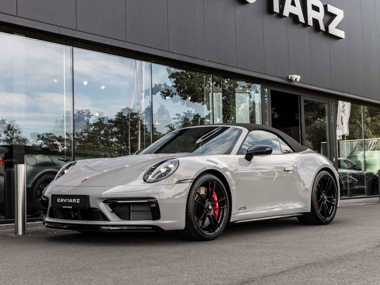 Porsche 992 Carrera 4 GTS