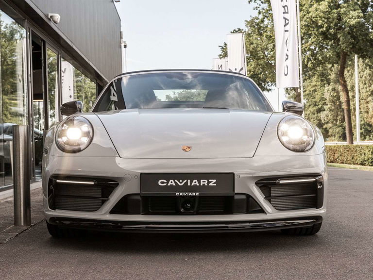 Porsche 992 Carrera 4 GTS