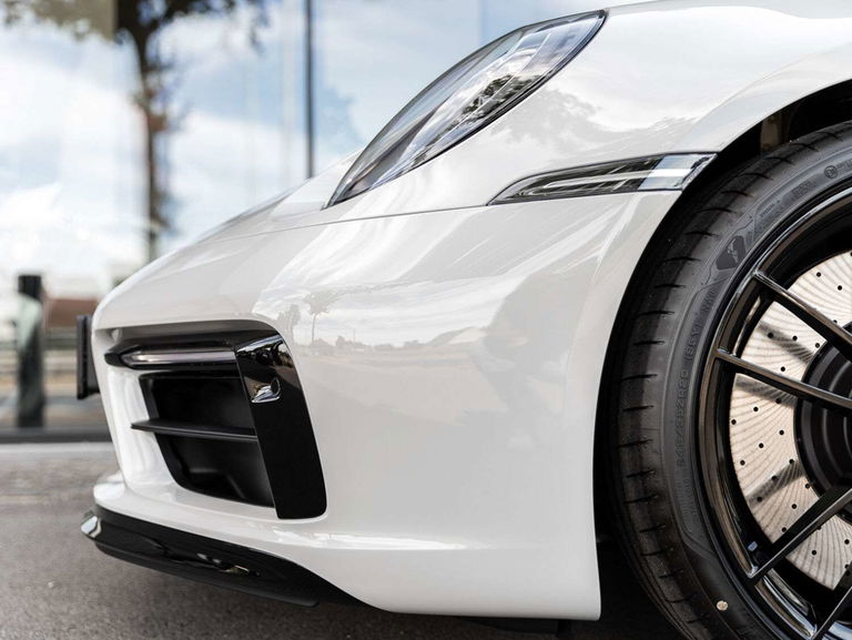 Porsche 992 Carrera 4 GTS