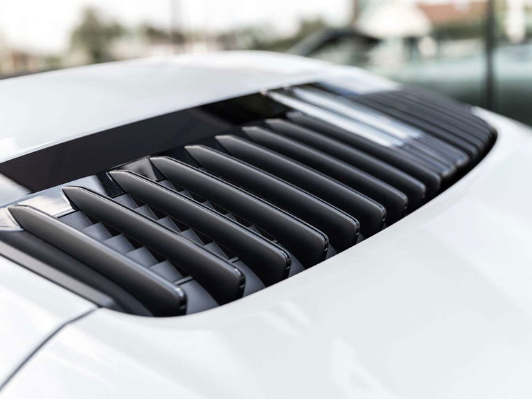 Porsche 992 Carrera 4 GTS