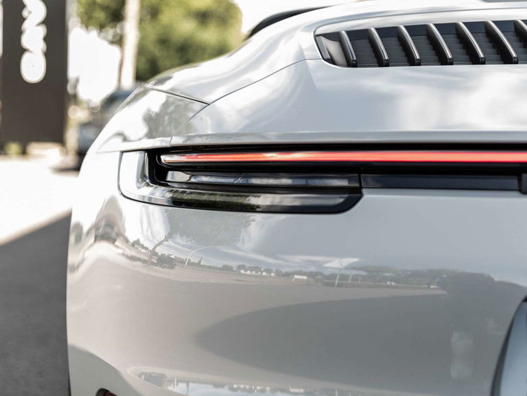 Porsche 992 Carrera 4 GTS