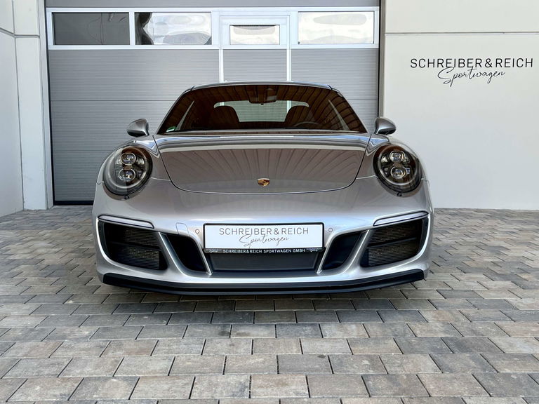 Porsche 991.2 Carrera 4 GTS