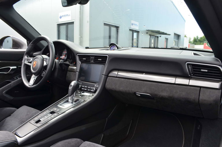 Porsche 991.2 Carrera GTS