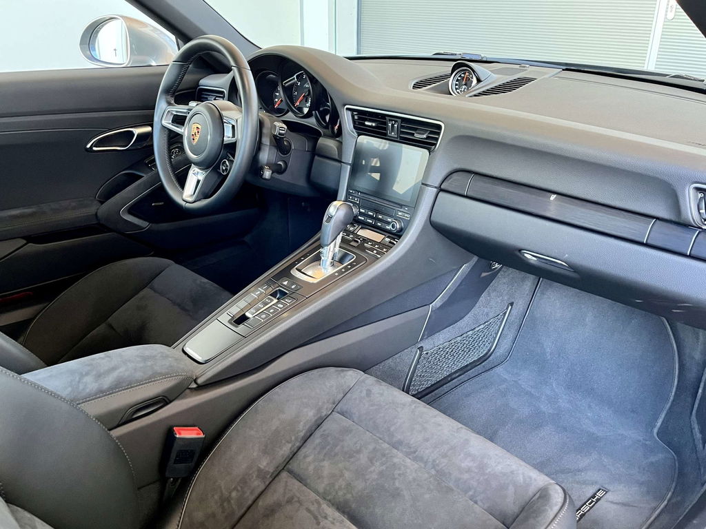 Porsche 991.2 Carrera 4 GTS