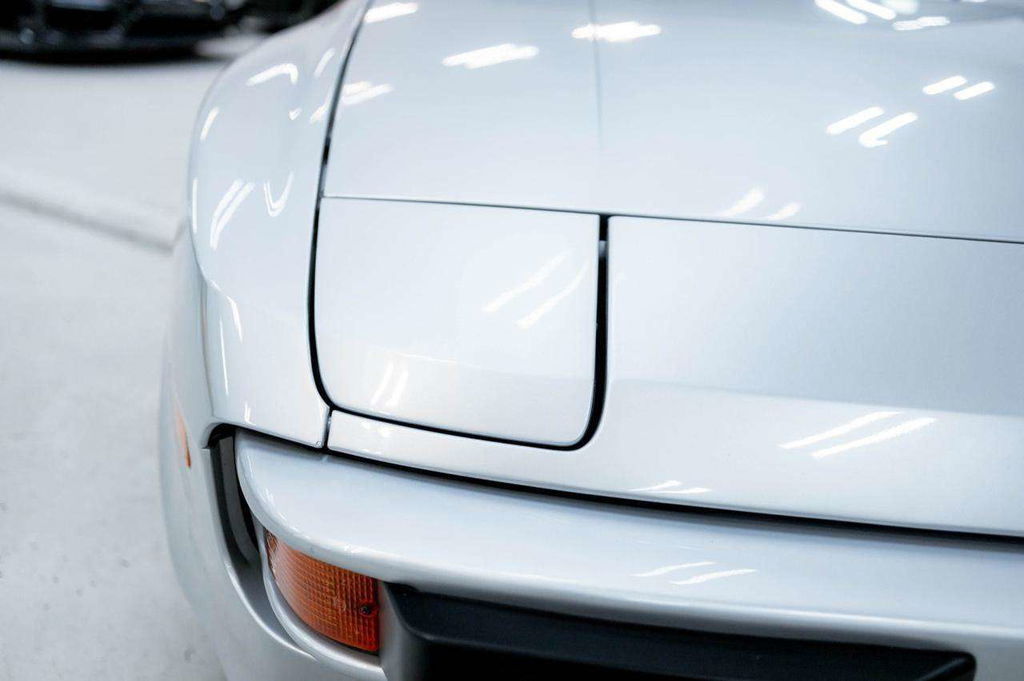 Porsche 944 Coupé