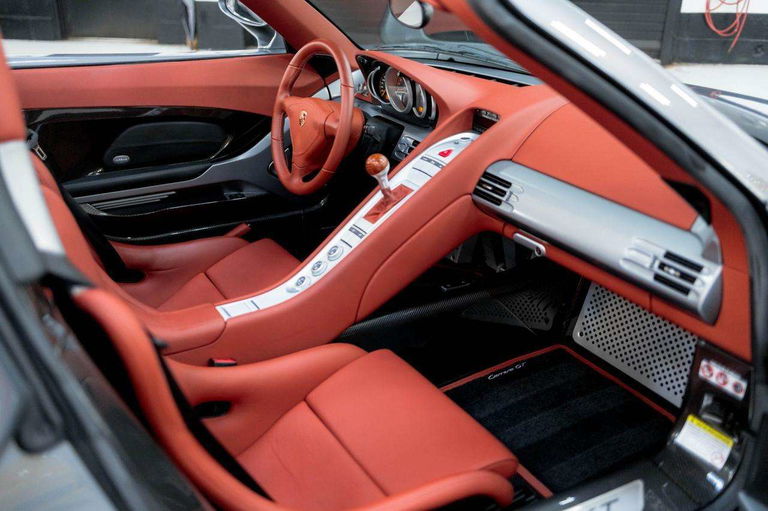 Porsche Carrera GT